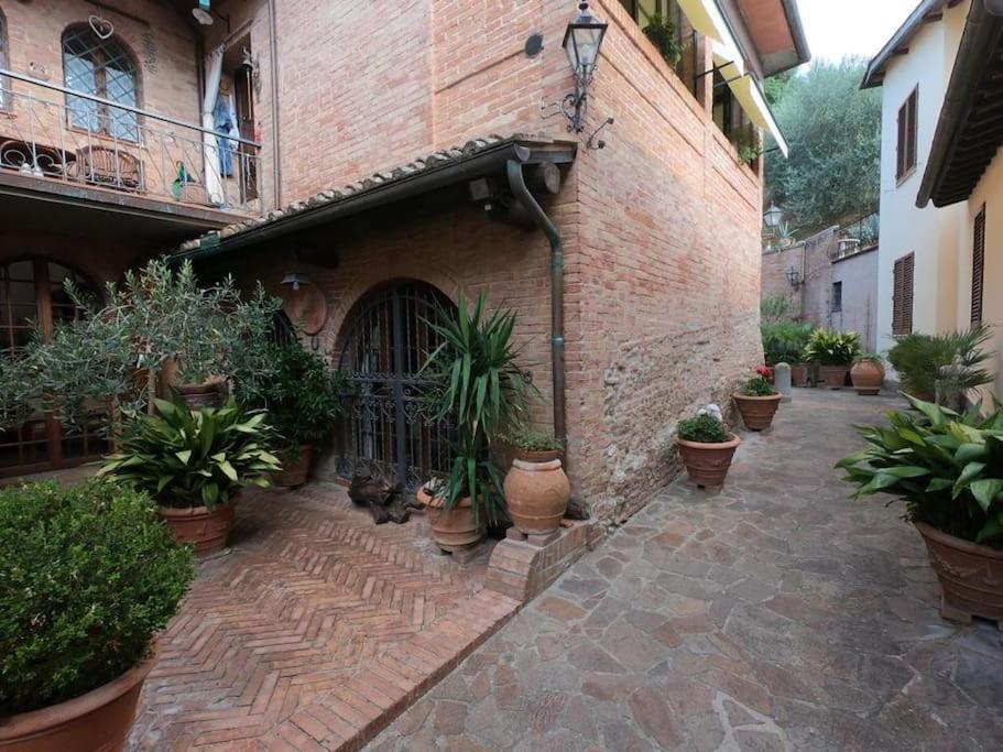 فيلا Casa Lazzaro Al Centro Di سيينا المظهر الخارجي الصورة